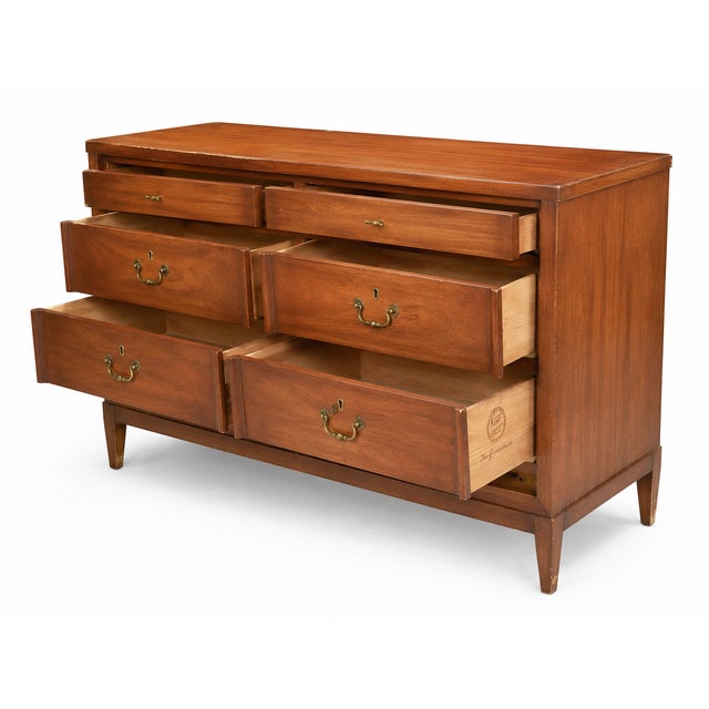 American Mid Century 1960s Kent-Coffey “The Grandeur” Nine-Drawer Dresser For Sale In Tampa - Image 6 of 9