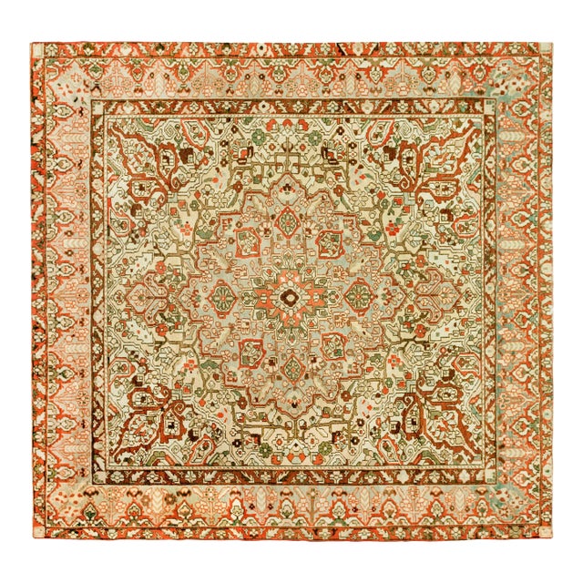 Vintage Persian Baktiari Oriental Rug, in Room size, w/ Medallion For Sale