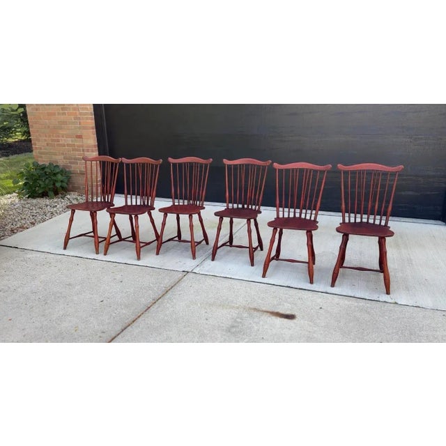 A more unique set of Windsor chairs with an almost modern feel with their clean and simple lines and legs. So very elegant...