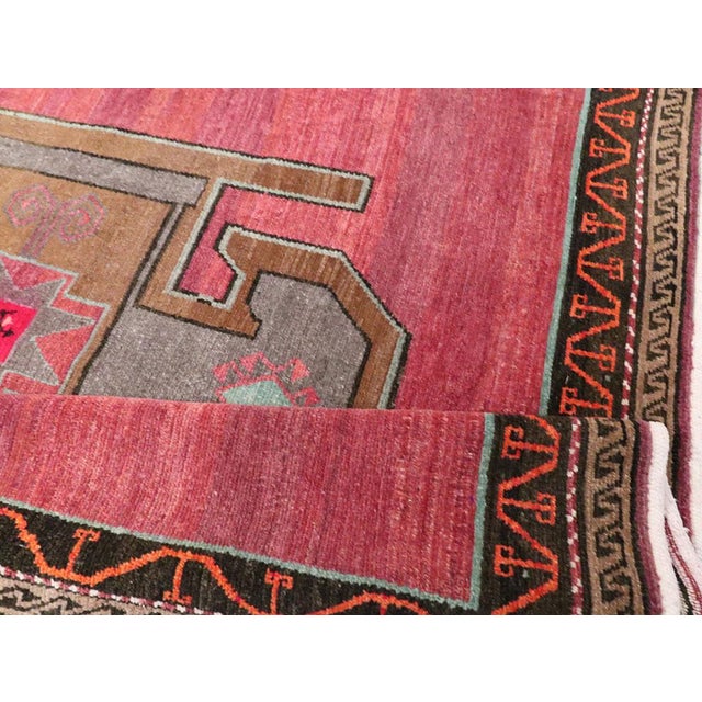 Galerie Shabab Collection Mid-20th Century Handmade Turkish Anatolian Long & Narrow Gallery Carpet For Sale - Image 9 of 10