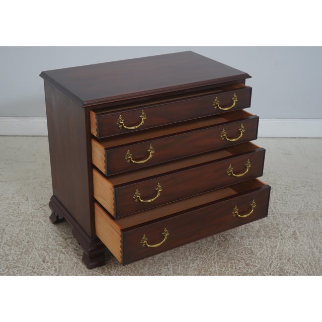 Chippendale Henkel Harris Mahogany Chippendale Style Bachelors Chest For Sale - Image 3 of 14