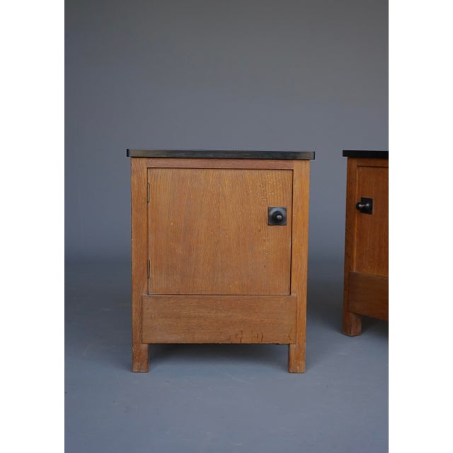Brown Art Deco Oak Bedside Cabinets by Henk Wouda for Pander & Zn., 1920s, Set of 2 For Sale - Image 8 of 18