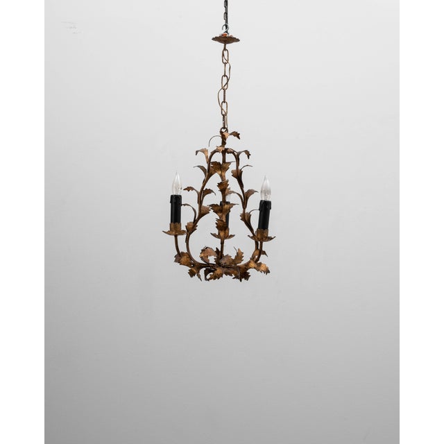 20th Century Italian Gilt Metal Tole Chandelier with Leaf Motif For Sale - Image 12 of 18