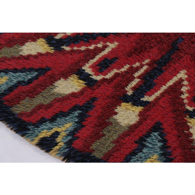 Mid-Century Modern Vintage Swedish Rya Circle Rug in Red and Blue Geometric Pattern - Rug & Kilim For Sale - Image 3 of 9