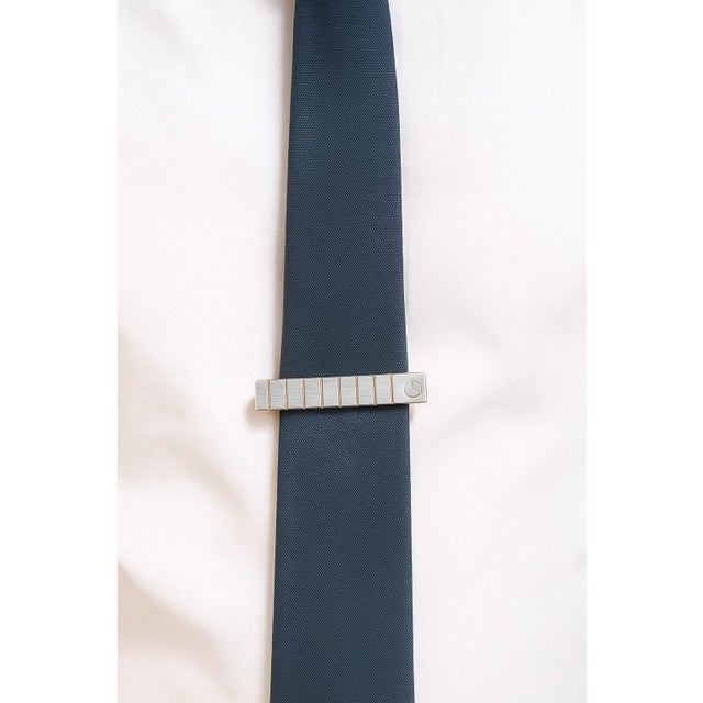 1960s Rare Vintage Dunhill Gold Plated Tie Clip With Original Dunhill Case Circa 1960 For Sale - Image 5 of 10