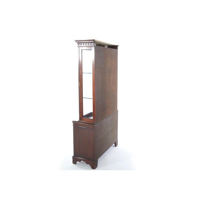 Brown 19th Century English Mahogany China Cabinet in Neoclassical Style For Sale - Image 8 of 11