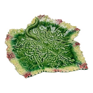 Vintage Bordallo Leaf Bowl For Sale