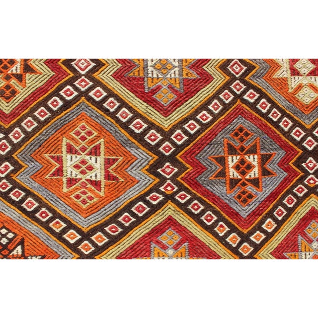 Mid 20th Century Colorful Vintage Turkish Embroidered Flat-Weave Kilim Rug With All-Over Diamond Design For Sale - Image 9 of 13