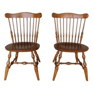 Ethan Allen Heirloom Nutmeg Fan Back Windsor Side Chair - A Pair 10-6102 For Sale