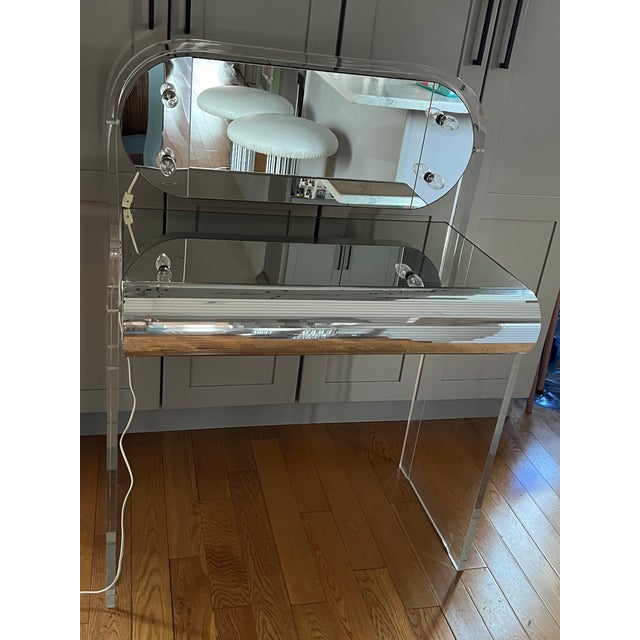 Hill Manufacturing Co. 1970 Space Age Chrome Lucite Vanity Desk, by Hills Manufacturing Co. For Sale - Image 4 of 12