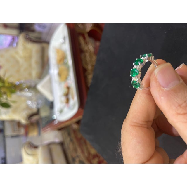 Natural Zambian emerald ring 3 Carats and 0.42 cents in 14k gold For Sale - Image 10 of 18