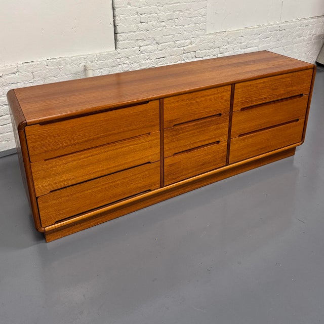 Mid-Century Modern 90's Teak 9-Drawer Low Dresser by Sun Cabinet Company For Sale - Image 3 of 7