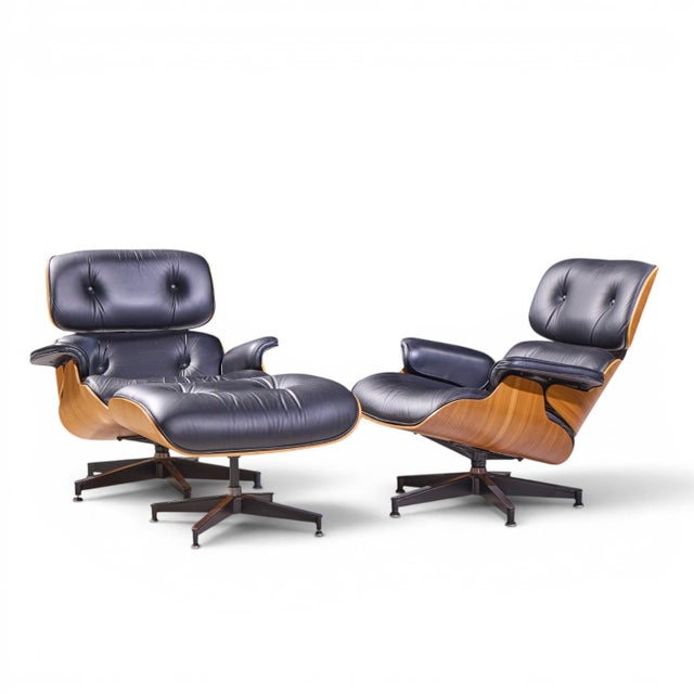 Mid-Century Modern Charles and Ray Eames for Herman Miller Mid Century Eames Walnut Lounge Chairs - Pair With Ottoman For Sale - Image 3 of 13