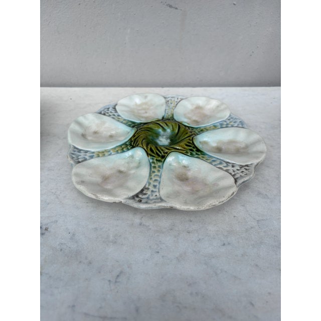 French French Majolica Oyster Plate Orchies, Circa 1900 For Sale - Image 3 of 4