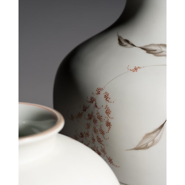 Rosenthal Silky Glazed Hand-Painted Vases by Fritz von Stockmayer for Rosenthal, 1940s, Set of 2 For Sale - Image 4 of 18