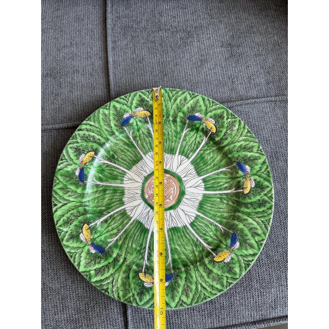 Green Vintage Chinese Export Famille Verte Cabbage & Butterfly Plates - Set of 8 For Sale - Image 8 of 8