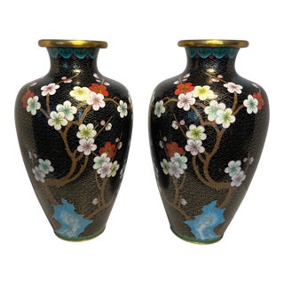 Set of 2 1960s Vintage Chinese Mirrored Cloisonne Enamel Vases Floral Theme For Sale