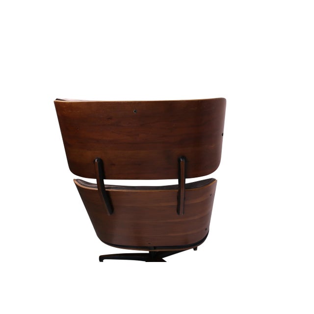 Mid 20th Century Walnut and Black Leather Lounge Chair Ottoman Attributed to PLycraft For Sale - Image 13 of 18