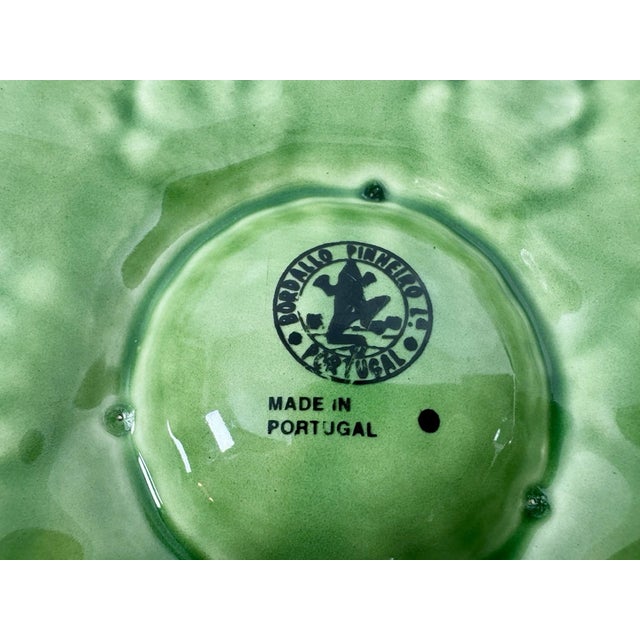 Add a touch of Portuguese artistry to your table with this stunning Bordallo Pinheiro Oyster Plate in vibrant green...