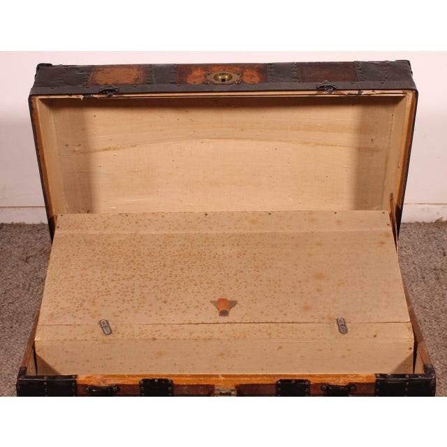 Antique Travel Trunk in Leather and Wood, 1890s For Sale - Image 14 of 15