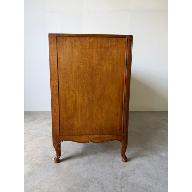 Wood 1960s Vintage French Provincial Louis XV Style Walnut & White Marble Top Three-Drawer Commode For Sale - Image 7 of 16