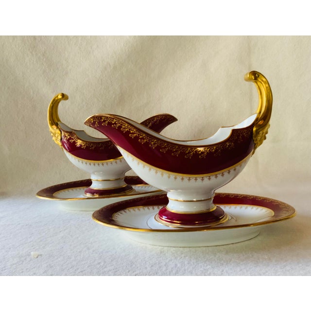 1950s Fischer & Mieg Pirkenhammer Ruby Red Porcelain Sauce Boats With Gilt Bacchus Handles — Matched Pair For Sale - Image 4 of 18