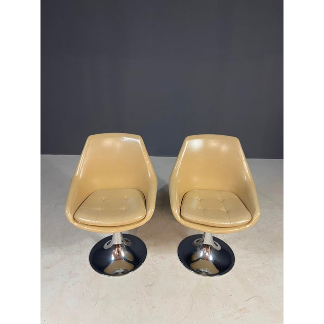 Beige Swivel Chairs with Chrome Pedestal Bases, France, 1970s, Set of 2 For Sale - Image 6 of 15