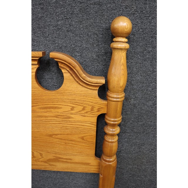 Brown Pennsylvania House Oak King/Queen Headboard Convertible Traditional Country Style For Sale - Image 8 of 9
