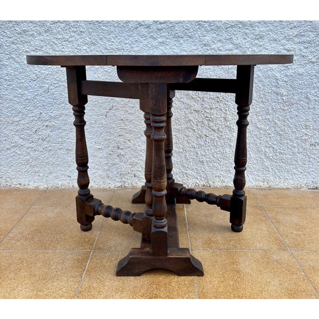 English Table with Folding Leaves, 1890s For Sale - Image 5 of 14