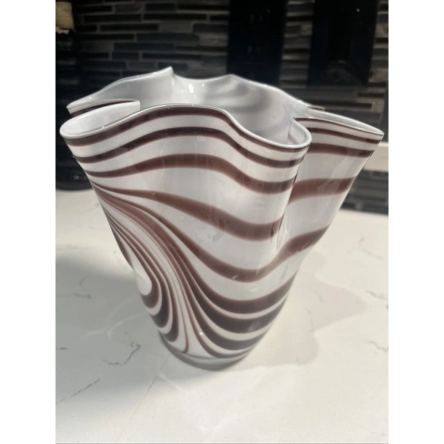 Mid-Century Modern Vinatge MCM Murano Fazzoletto White Brown Swirl Art Glass Vase For Sale - Image 3 of 6