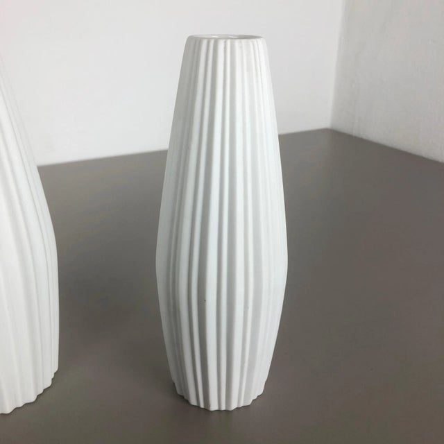 Op Art Porcelain Vase from Heinrich Selb, Germany, 1970s, Set of 2 For Sale - Image 9 of 18