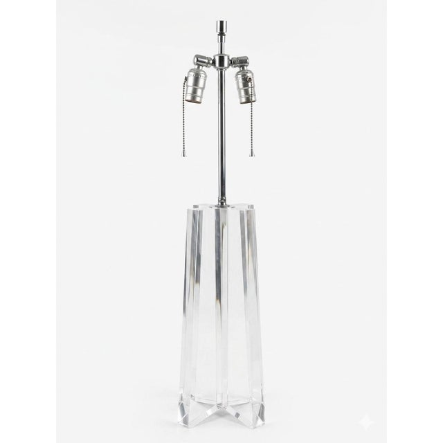 Rare Les Prismatique Lucite Table Lamp, Tall For Sale