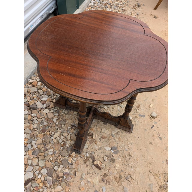 Mid-Century Modern Small Four Leaf Clover Oak Wood Side Table/End Table For Sale - Image 3 of 6