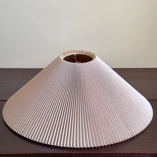 Mid-20th Century Coolie-Style Lamp Shade For Sale - Image 4 of 17