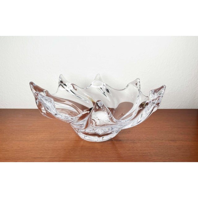 Large Mid-Century Modern Crystal Glass Fruit Bowl from Art Vannes, France, 1960s For Sale - Image 18 of 18