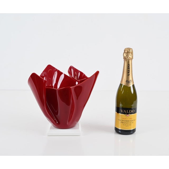 Mid-Century Italian Burgundy Acrylic Glass Napkin Centerpiece, 1980s For Sale - Image 9 of 16