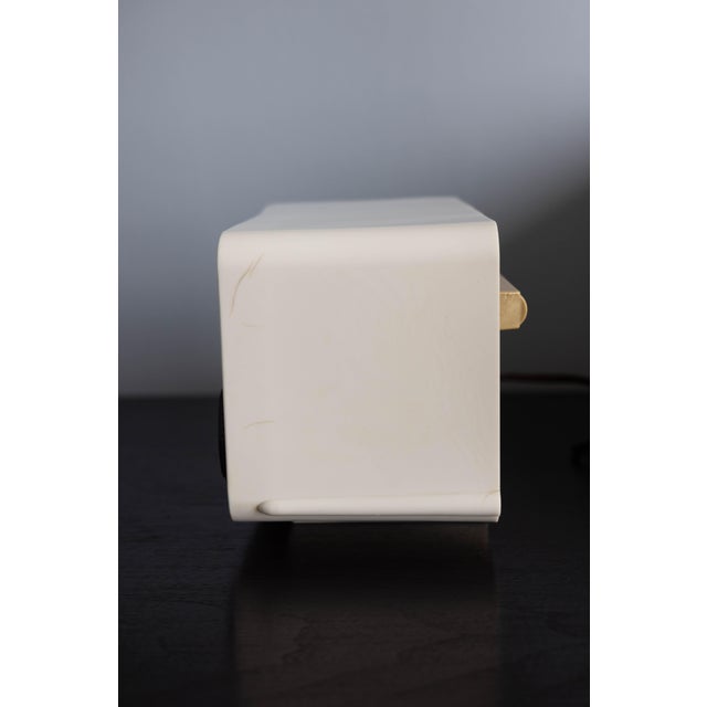 Mid-Century Modern 1957 Motorola Jetsons Tube Radio - White For Sale - Image 15 of 17