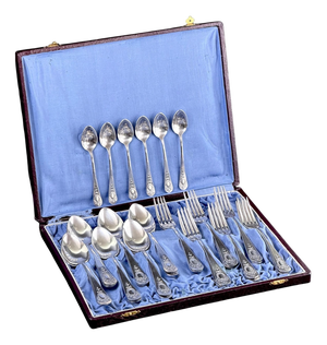 Spanish La Cisueña Plateado Silverware Set in Original Case, 1890s, Set of 30