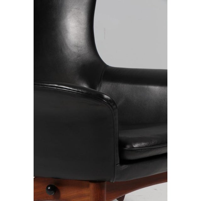 Model 207 Tilt Lounge Chair in Leather by H. W. Klein for Bramin, 1970s For Sale - Image 6 of 10