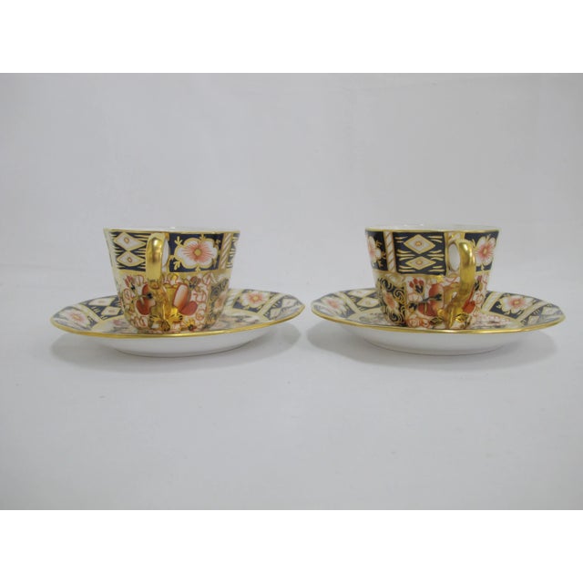 Ceramic Early 20th Century Royal Crown Derby 2451 Traditional Imari Bone China Scallop Tea Cup & Saucer Set - 4pcs For Sale - Image 7 of 11