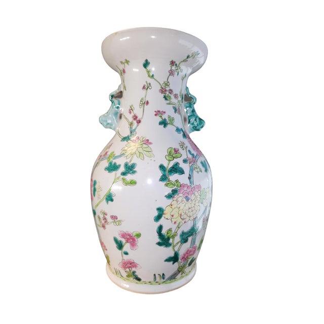 Chinoiserie 20th Century Qianlong Famille Rose Large Floral Vase For Sale - Image 3 of 7