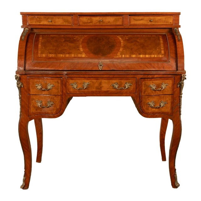 A very elegant antique French Louis XV style inlaid Kingwood cylinder bureau, desk, circa 1870. This very fine serpentine...