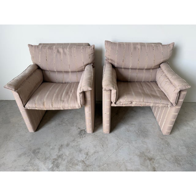 1980s Italian Postmodern Fully Upholstered Lounge Chairs on Casters – A Pair For Sale - Image 4 of 17