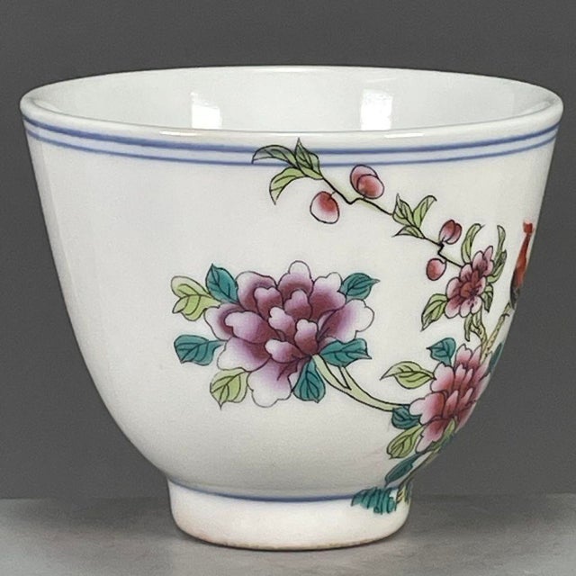 Chinese Late 20th Century Chinese Famille Rose Porcelain Tea Cup With Bird & Floral Motif For Sale - Image 3 of 9