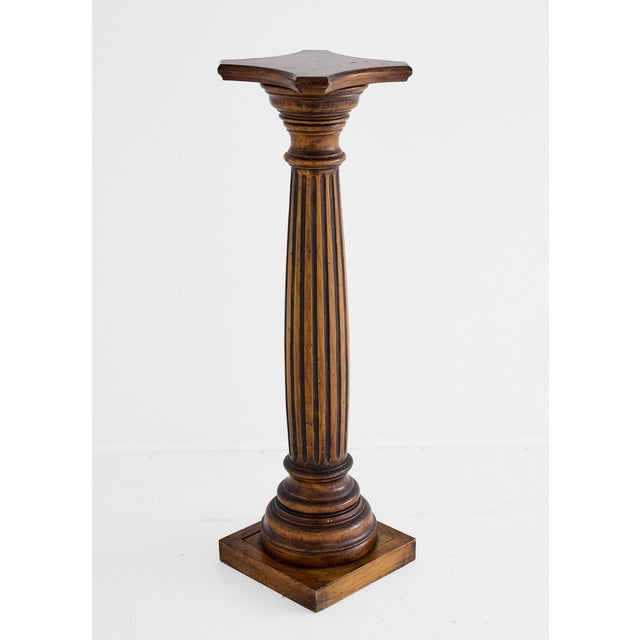 Traditional Early 20th Century Walnut Fluted Column Pedestal or Plant Stand, c.1940 For Sale - Image 3 of 16