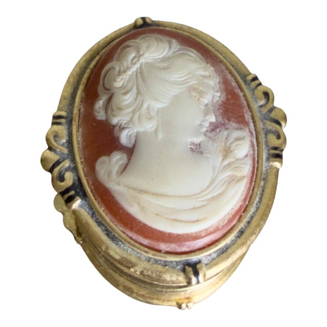 Vintage 1980s Victorian Revival Estée Lauder Cameo Solid Perfume Compact For Sale