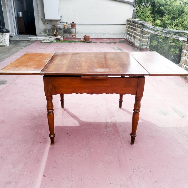 Extendable table per shooting in solid fir wood can a large drawer and a band of the processed table. Italy era 800...