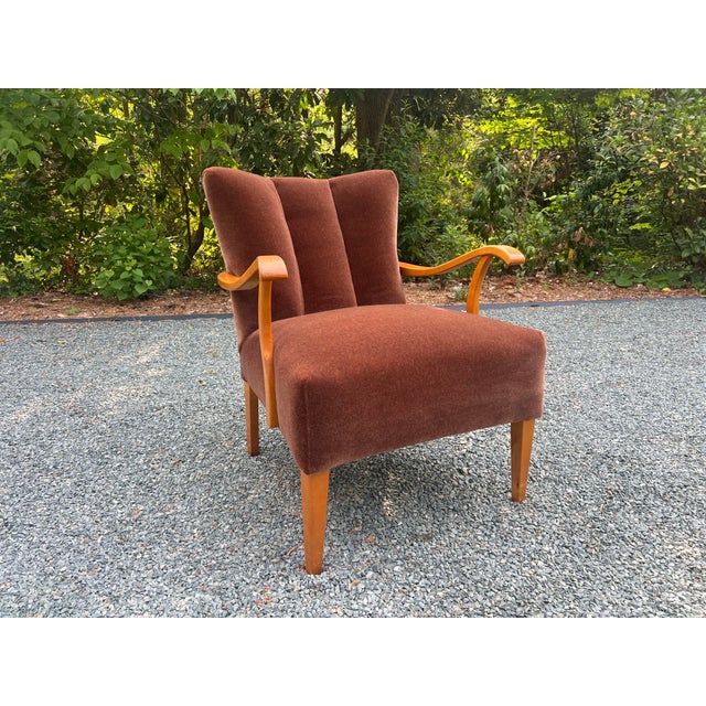 Brown 1940s Danish Modern Fritz Hansen Style Lounge Chair in Cinnamon Mohair For Sale - Image 8 of 17