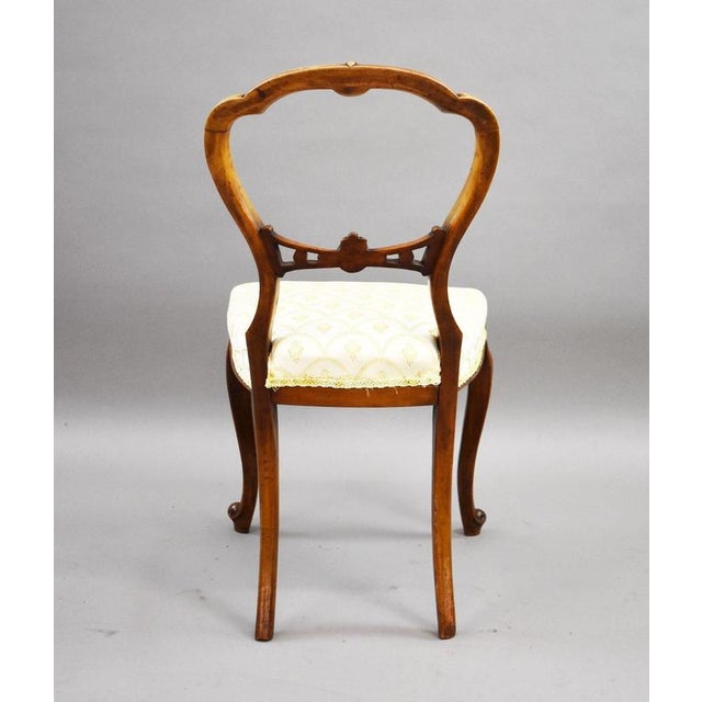 Wood Victorian Walnut Balloon Back Dining Chairs, 1860, Set of 4 For Sale - Image 7 of 10