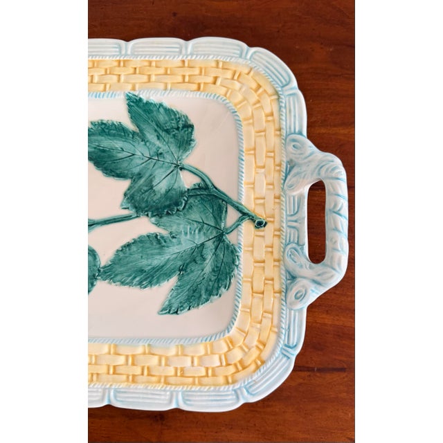 1970s Italian Majolica Decorative Basketweave Platter With Ivy Leaves For Sale - Image 5 of 11